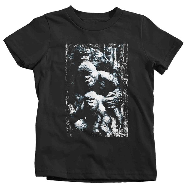 Kids Cool Bigfoot T-Shirt Forest Sasquatch Family Portrait Illustration Drawing Gift Cryptozoology Tee Grunge Hide Seek Hipster Unisex Youth-Shirts By Sarah